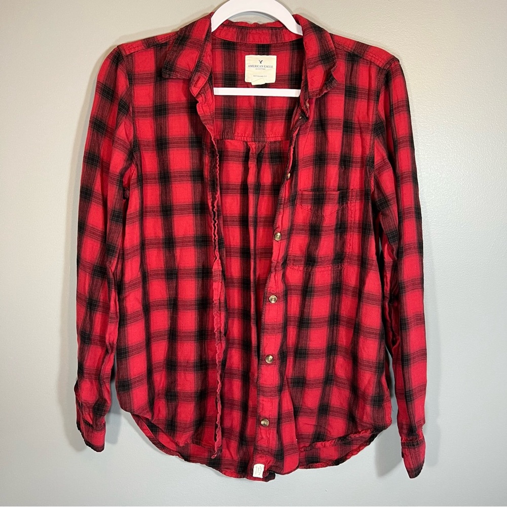 American Eagle Boyfriend Fit Flannel Size M